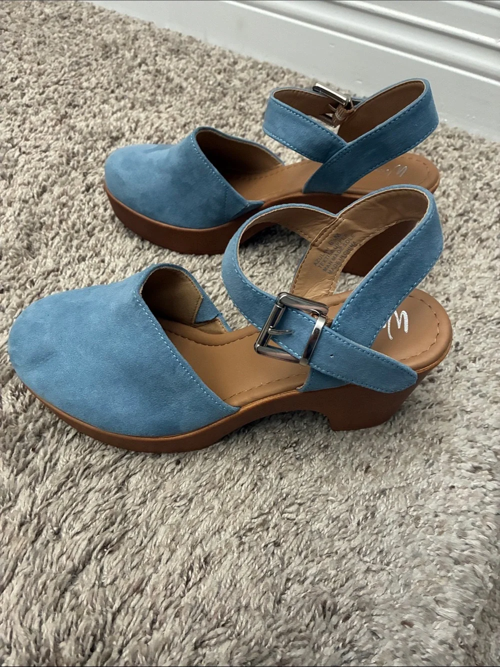 Wonderly stylish blue